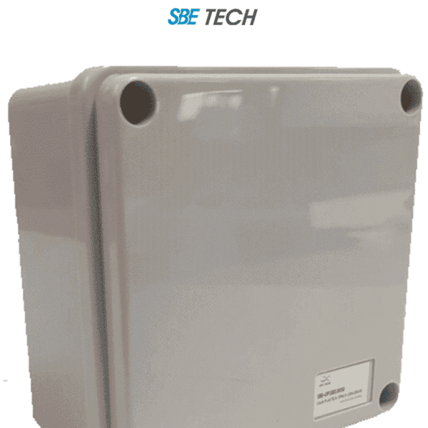 Sbetech Op10010080 - Caja Plástica Con Tapa Opaca De 10X10X8 Cm Multiusos Con Grado De Protección Ip66, Fabricada En Material Autoextinguible Y Resistente A La Abrasión